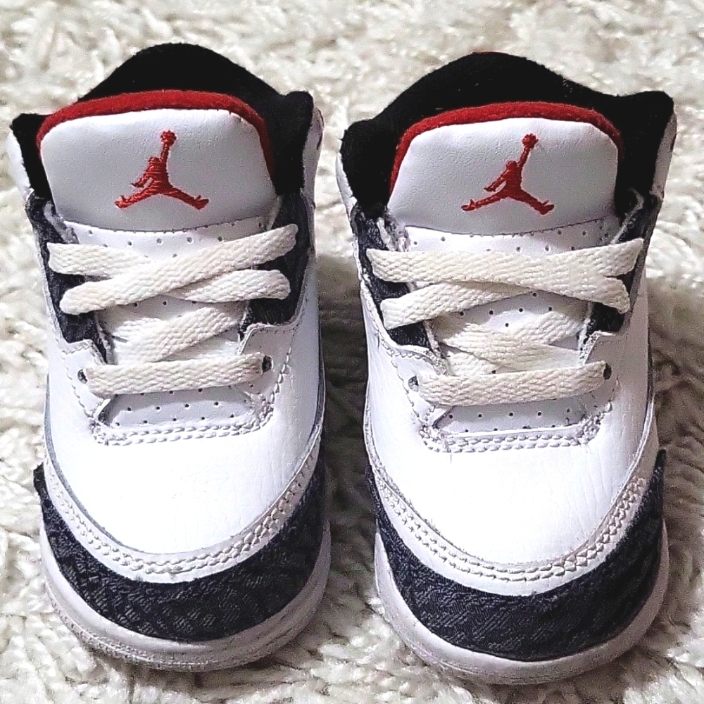 Jordan 3 4C